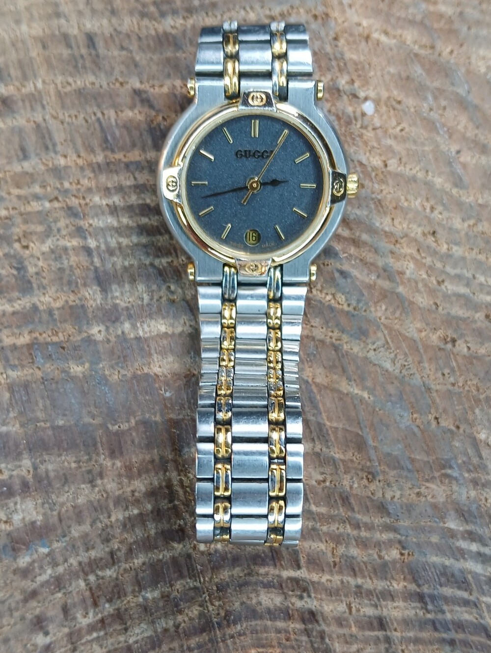 Gucci 9000L Silver and Gold Two Tone Black Dial Womens Watch